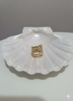 Beautiful criss cross statment ring - Image 2