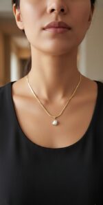 Elegant Noir Essence Necklace - Image 2