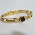 Black Stone Criss Cross Bangle - Image 3