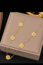 Dainty Floral Station Necklace Daisy Chain - Image 3