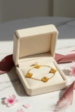 Classic Quatrefoil 5 Motif Bracelet