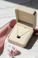 A graceful swan 🦢