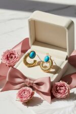 Vintage Ribbed "C" Hoop Earrings