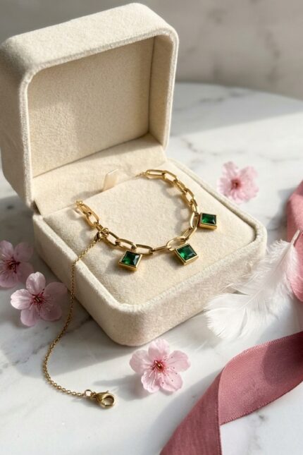 Emerald Green Geometric Paperclip Bracelet