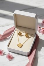 Golden Clover Blossom Jewelry Set
