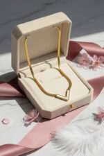 Scuplted "V" Snake Chain Necklace