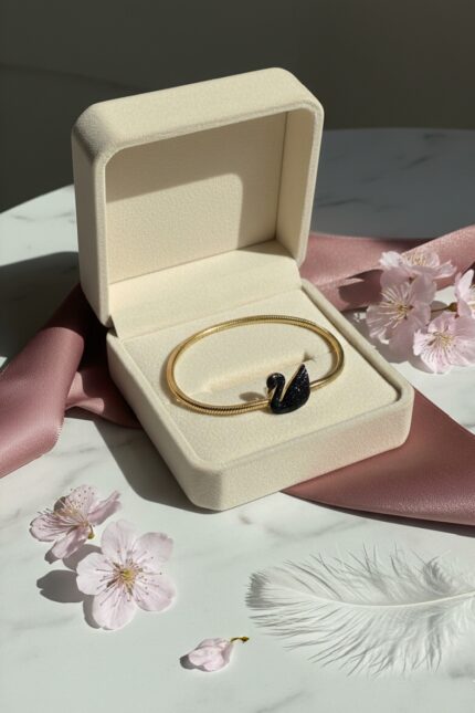 Iconic Black Swan Snake Chain Bangle