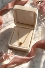 VIONA Gold Heart Pendant Necklace