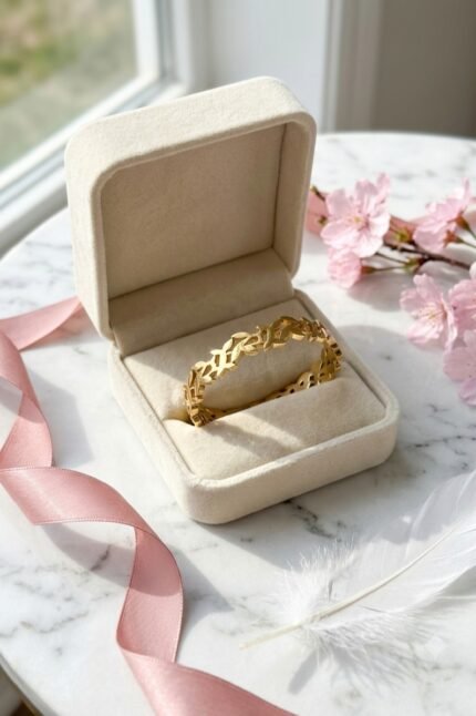 The Daphne Bangle